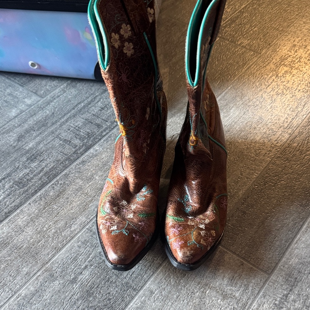 Others Follow Floral Embroidered Brown Boots